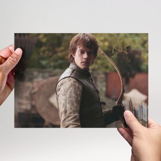 Alfie Allen Motiv 2 Theon Greyjoy aus Game of Thrones - Originalautogramm mit Echtheitszertifikat