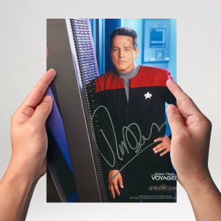 Robert Beltran 8 - Star Trek Voyager - Originalautogramm mit Echtheitszertifikat