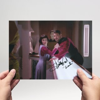 Hallie Todd 1 - Star Trek The Next Generation - Originalautogramm mit Echtheitszertifikat