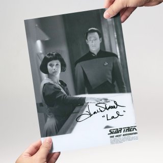 Hallie Todd 2 - Star Trek The Next Generation - Originalautogramm mit Echtheitszertifikat