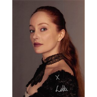 Lotte Verbeek 4 - Outlander Geillis Duncan - Originalautogramm mit Echtheitszertifikat